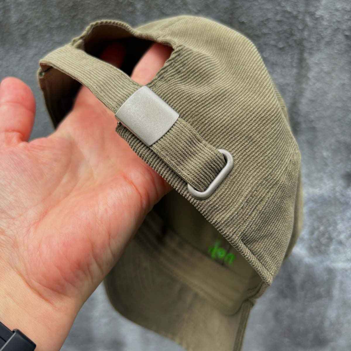 Nej. hat | Fløjl grøn dad cap - kun 1 stk!