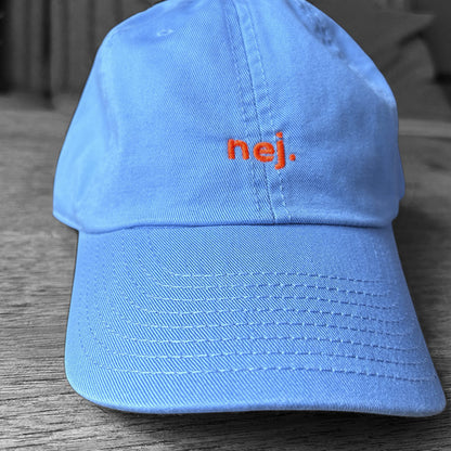 Nej hat dad cap lyseblå med neon orange