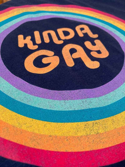 Kinda Gay shirt - sort | Unisex